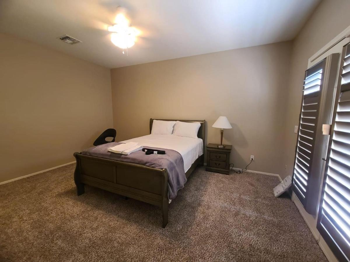 Phoenix II Minutes To Airport And Downtown Exterior foto