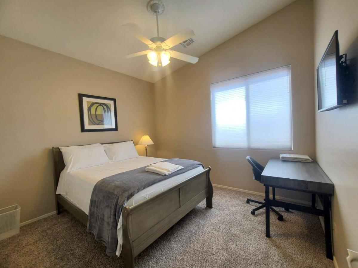 Phoenix II Minutes To Airport And Downtown Exterior foto